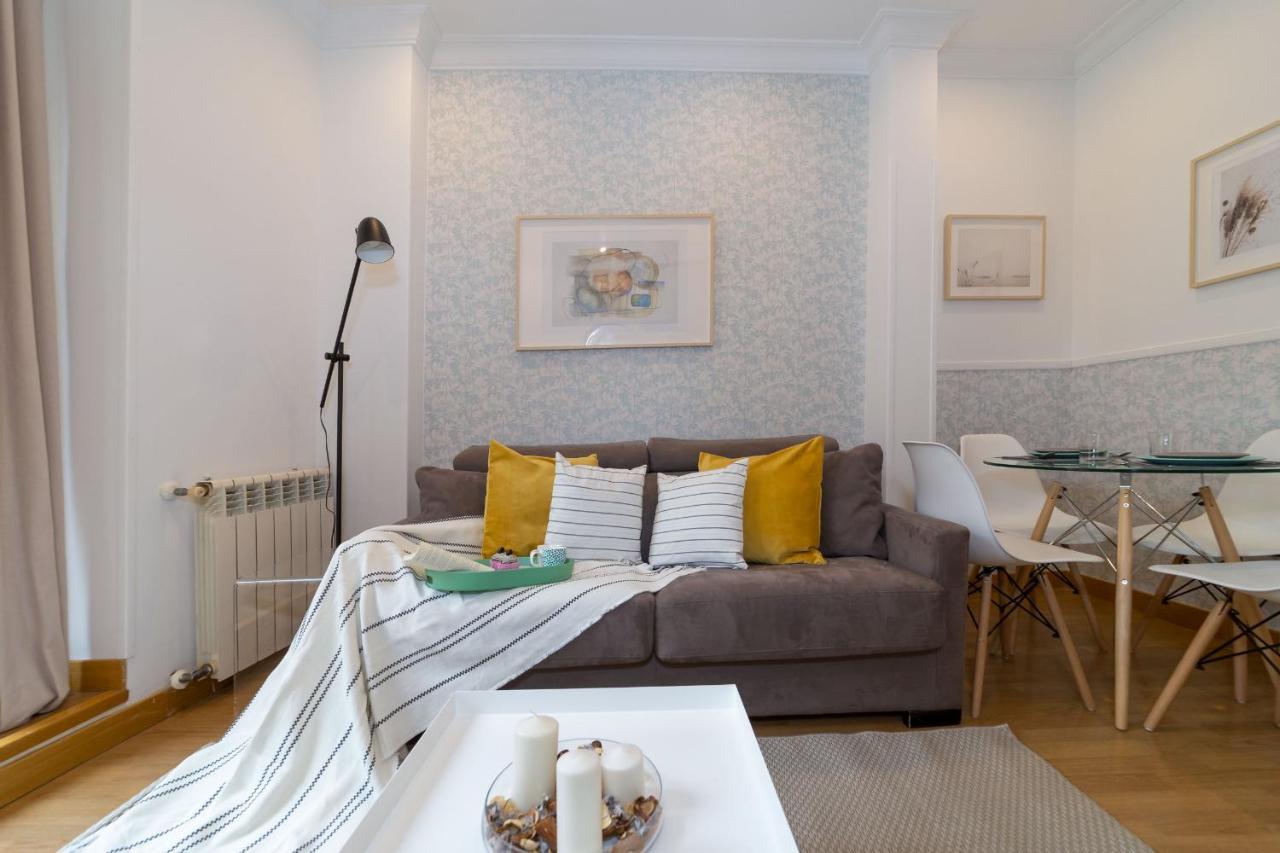 Apartamentos Gran Via Madrid Exteriér fotografie