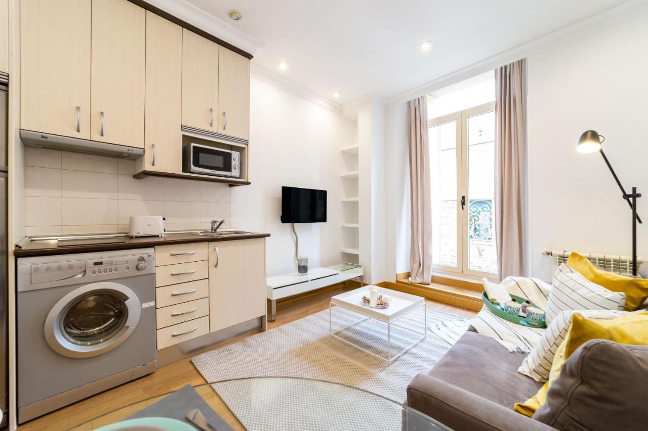 Apartamentos Gran Via Madrid Exteriér fotografie