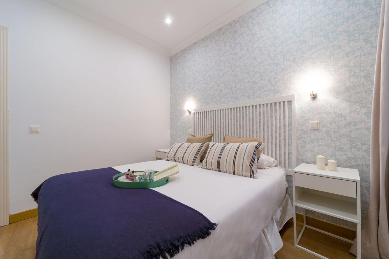 Apartamentos Gran Via Madrid Exteriér fotografie