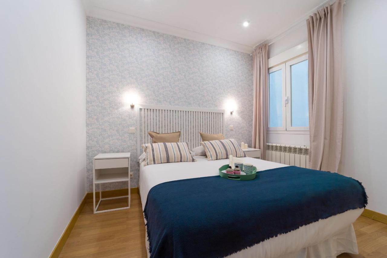 Apartamentos Gran Via Madrid Exteriér fotografie