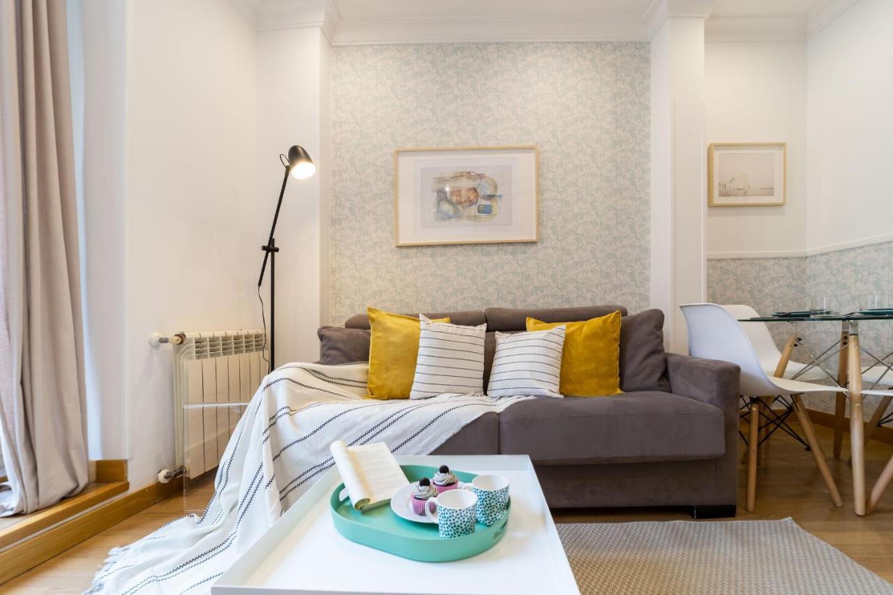 Apartamentos Gran Via Madrid Exteriér fotografie